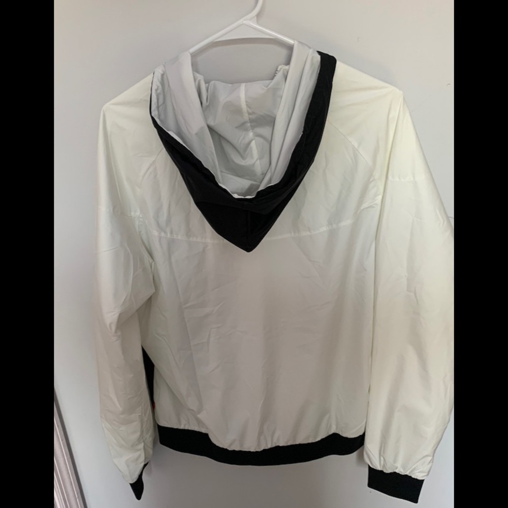 Nike jacket/wind breaker